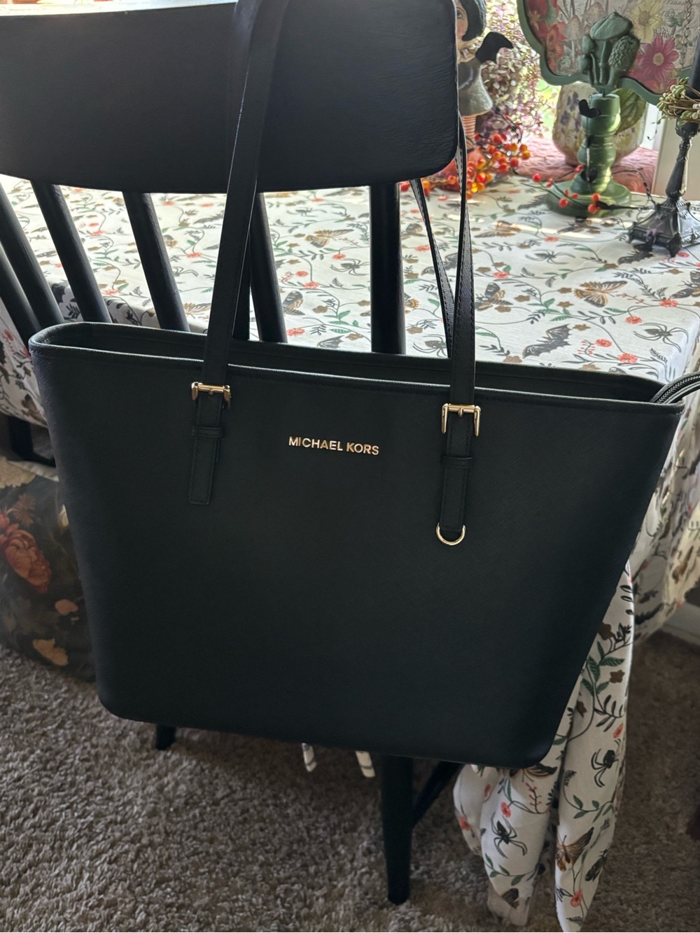 Michael Kors Classic Black LeatherJet Set Travel Tote